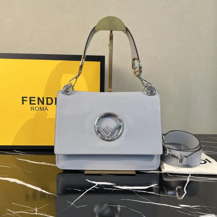 95新/芬迪/包包/[251120NKWC]/C8356950684