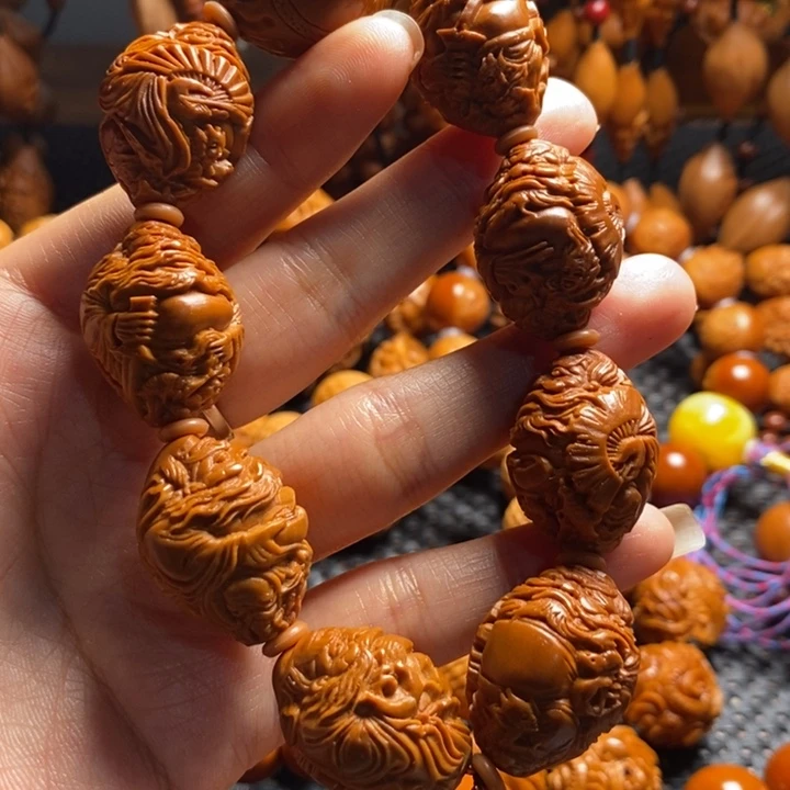 吊坠橄榄核整身钟馗