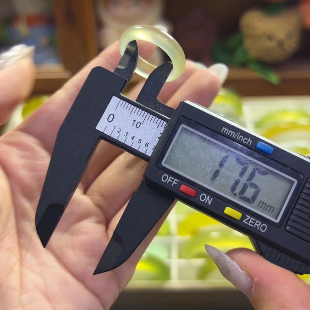 蛇纹石玉未镶嵌手镯5