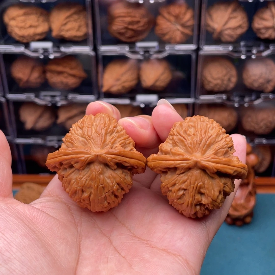 吊坠桃核42全品老型白狮子