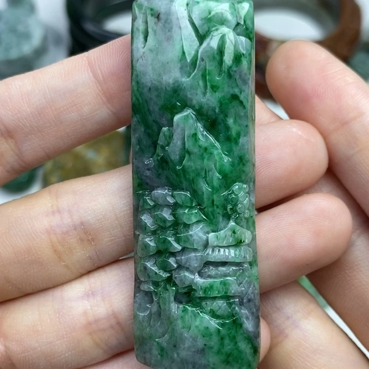 颈饰未镶嵌翡翠吊坠