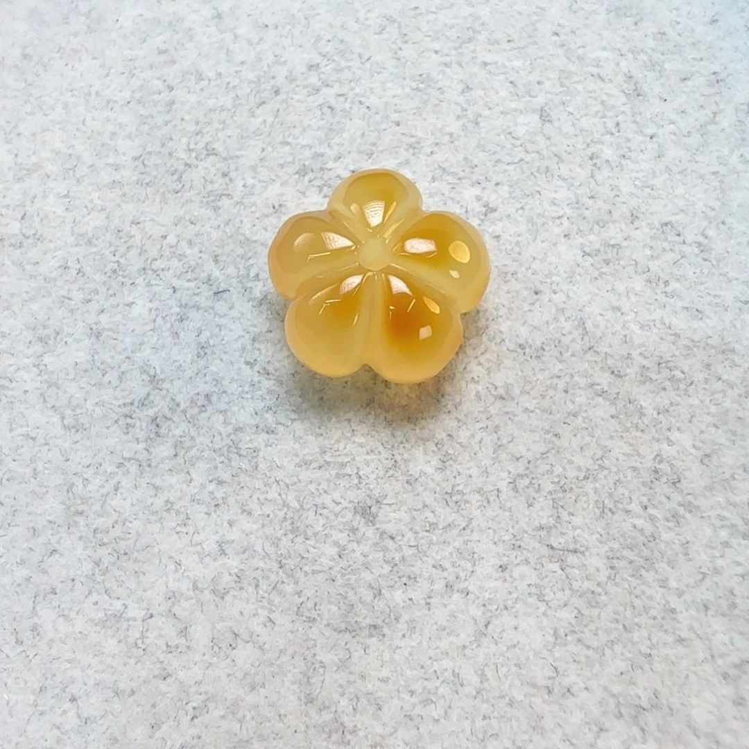 琥珀未镶嵌珠宝奇石大*玉定制