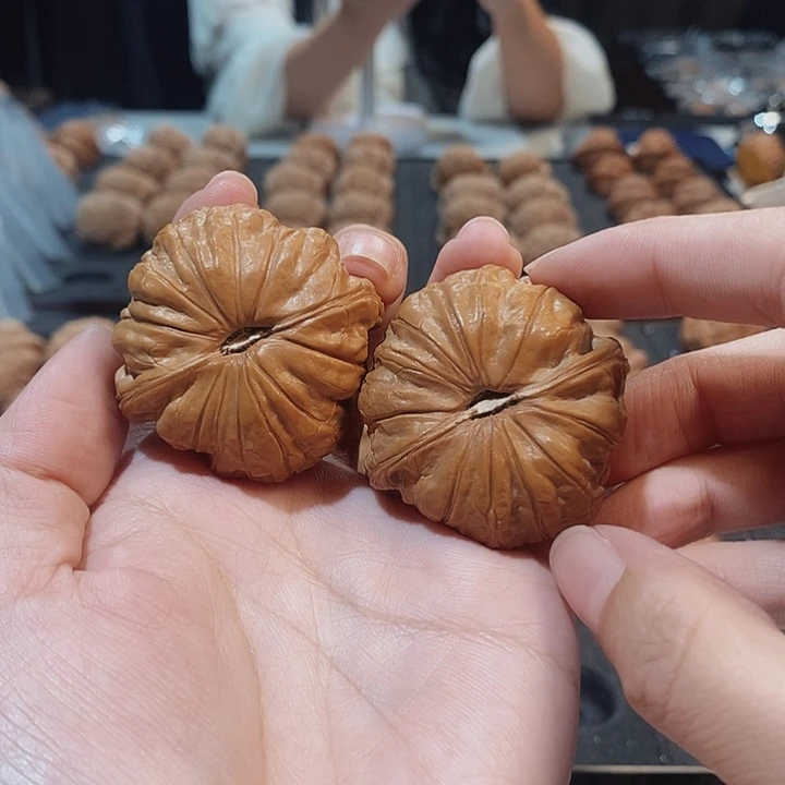 桃核把件山地南瓜饼43