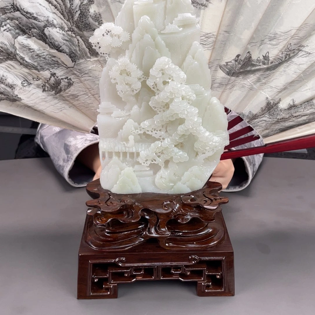 未镶嵌和田玉摆件