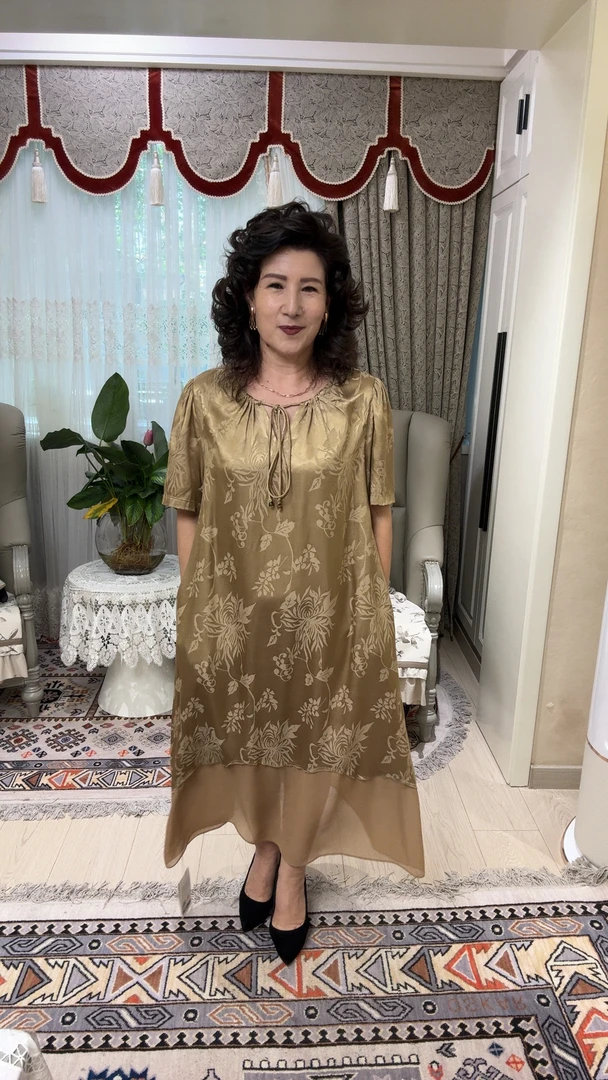 浅咖色新款女士连衣裙6-17