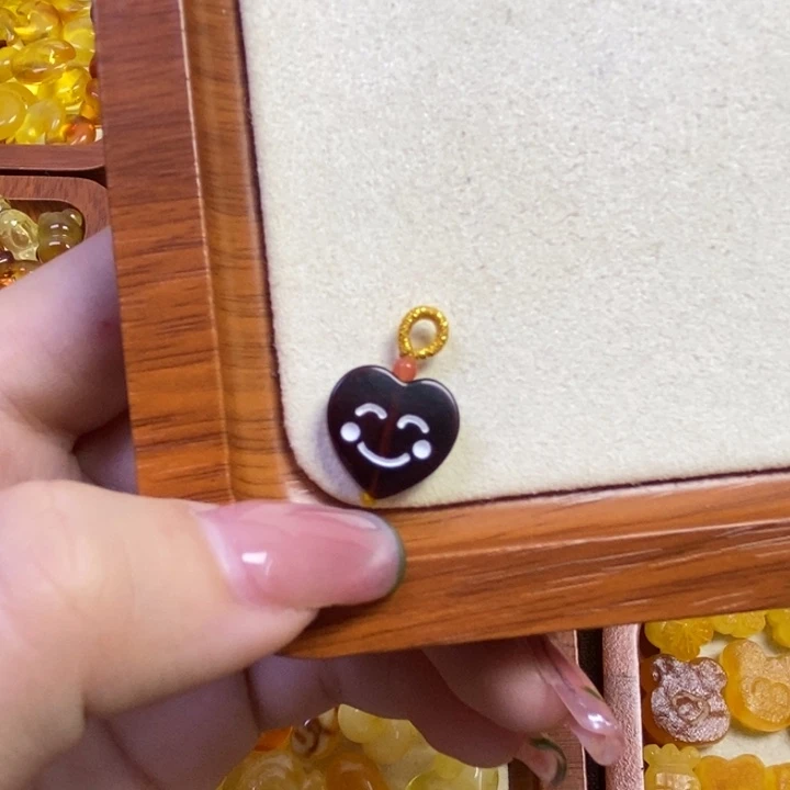 琥珀未镶嵌珠宝奇石爱心提溜