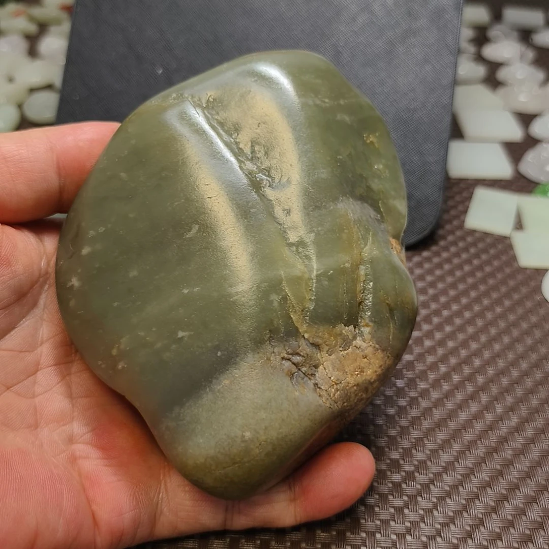 和田玉未镶嵌摆件