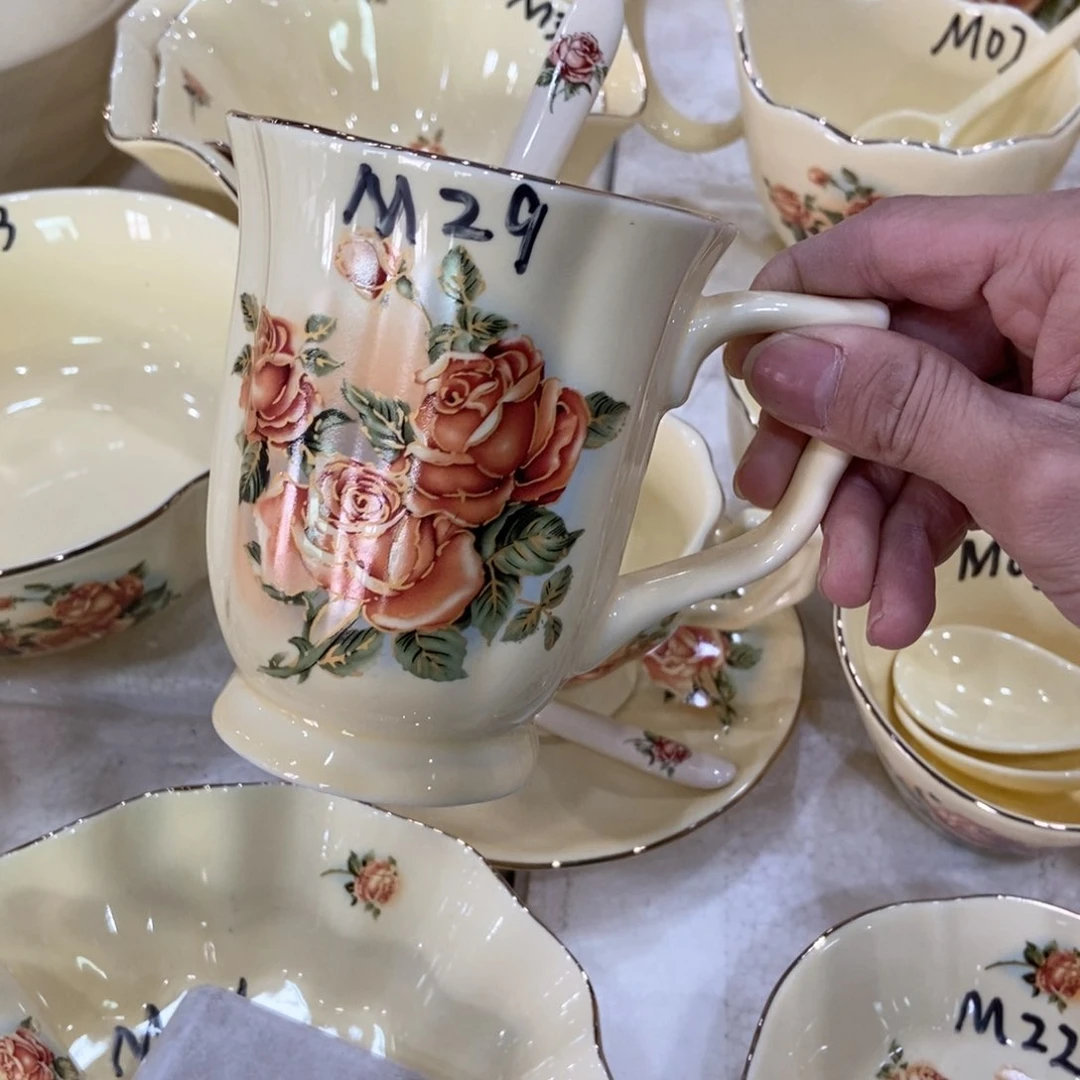 星博陶瓷…………………………………………29