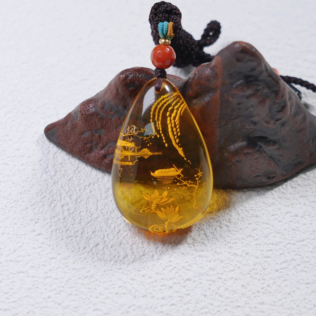 俄料琥珀金珀荷塘月色吊坠