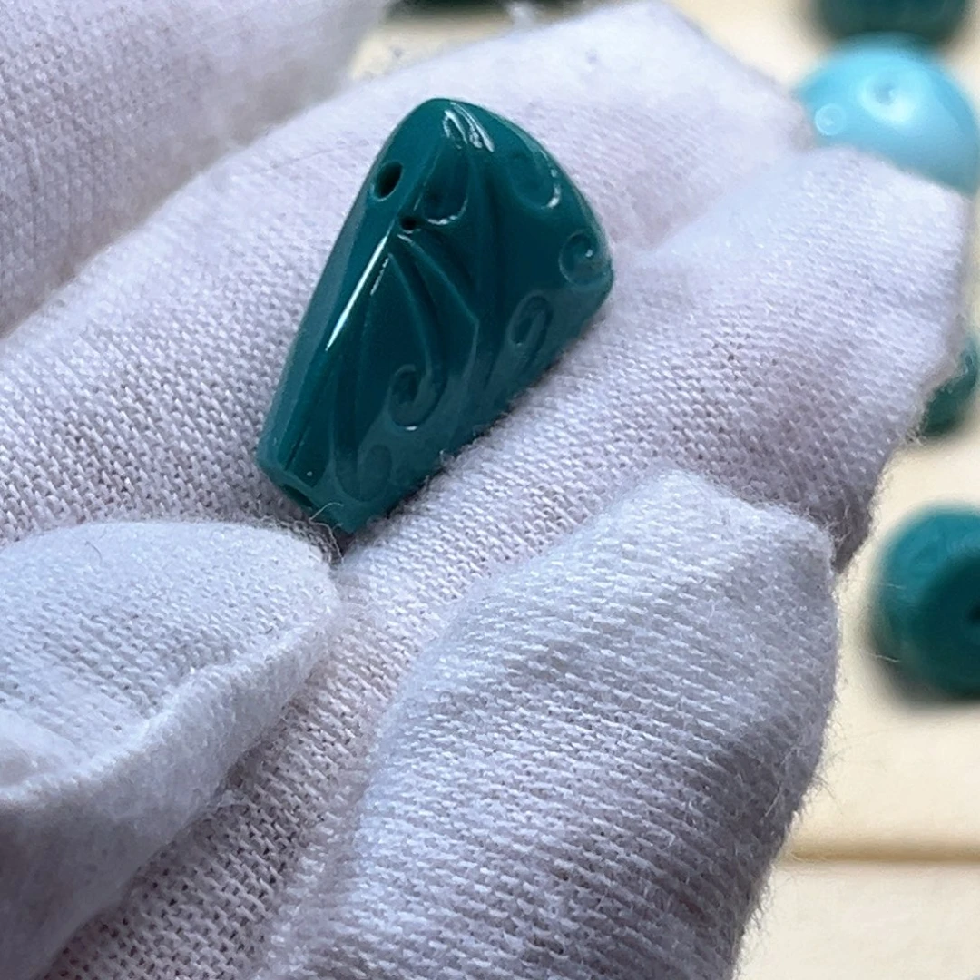 绿松石未镶嵌三通