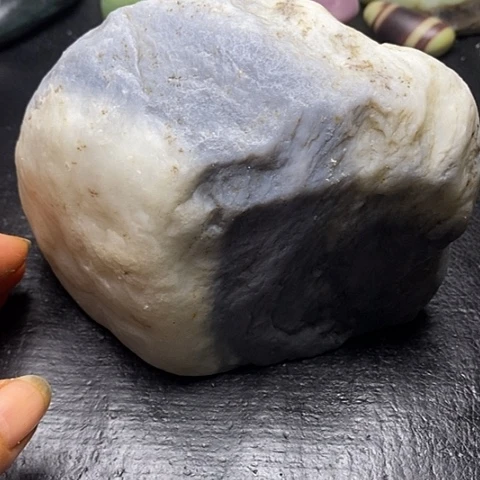 和田玉足铂镶嵌珠宝奇石