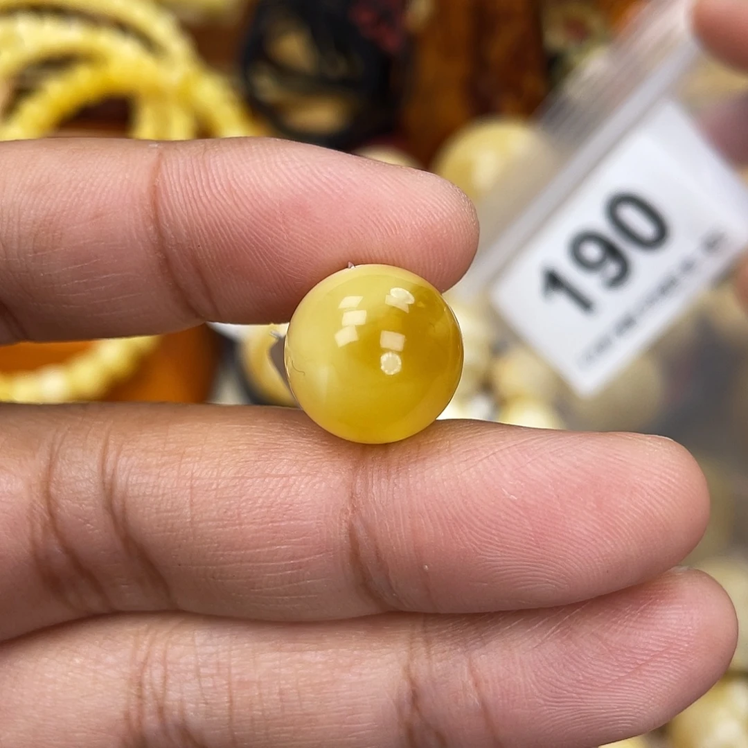 蜜蜡未镶嵌珠宝奇石14.7