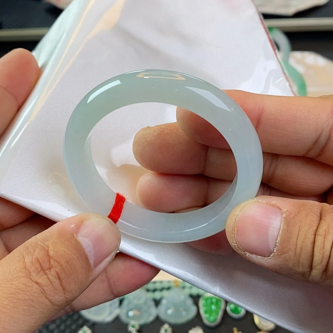 【闪购商品】未镶嵌手镯翡翠