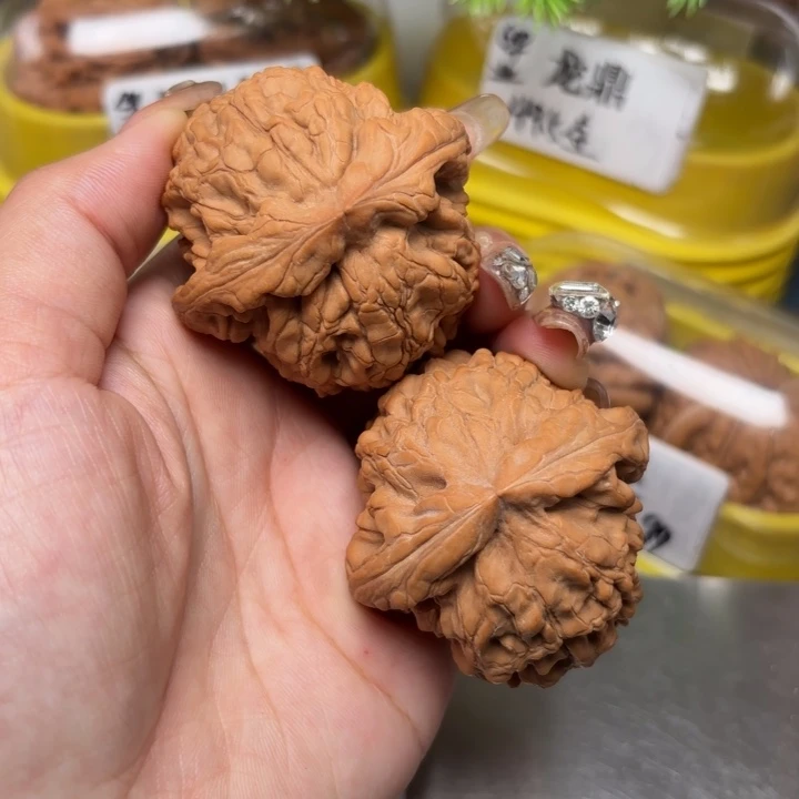 M***李吊坠文玩核桃49-32783-02