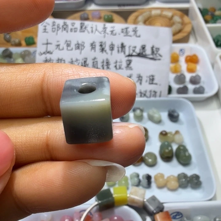 和田玉未镶嵌珠宝奇石