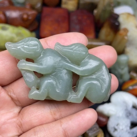 和田玉未镶嵌颈饰60