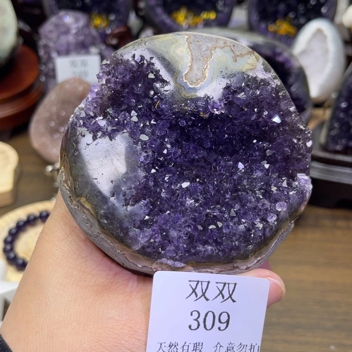 未镶嵌水晶大型摆件（非配饰）