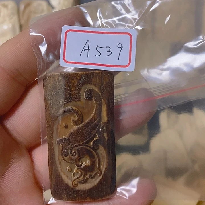 天然猛犸牙雕刻残次品