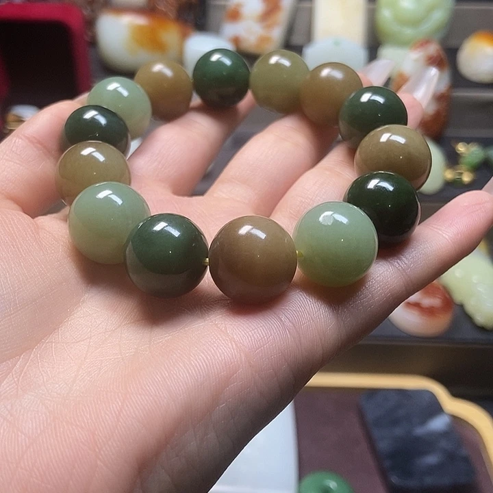 和田玉未镶嵌项链