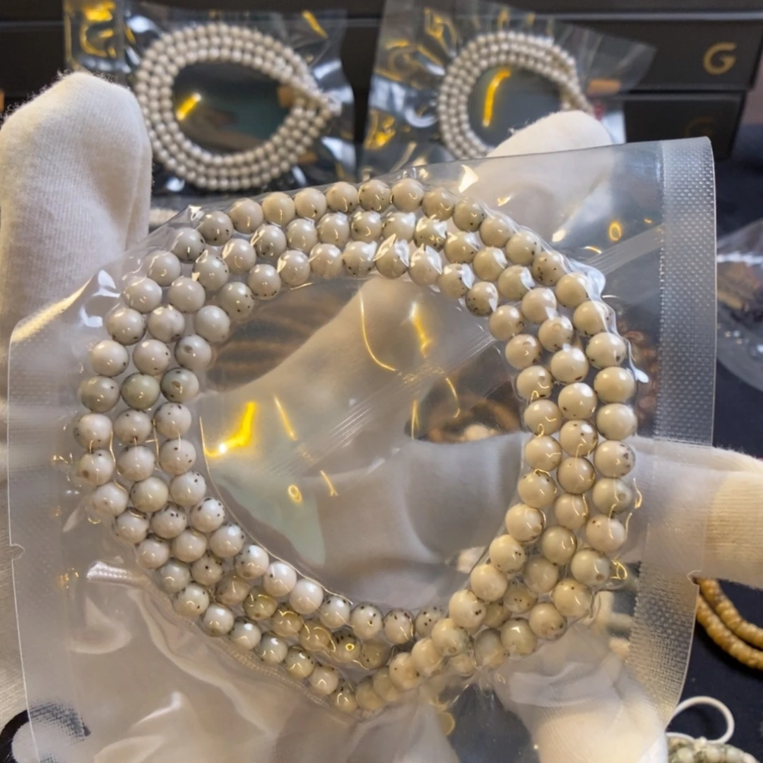 一***儿星月菩提手串正月通体绿包白108龙蛋6圆