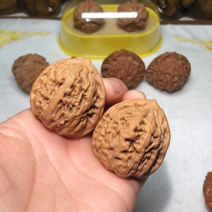 文玩核桃38凤凰台