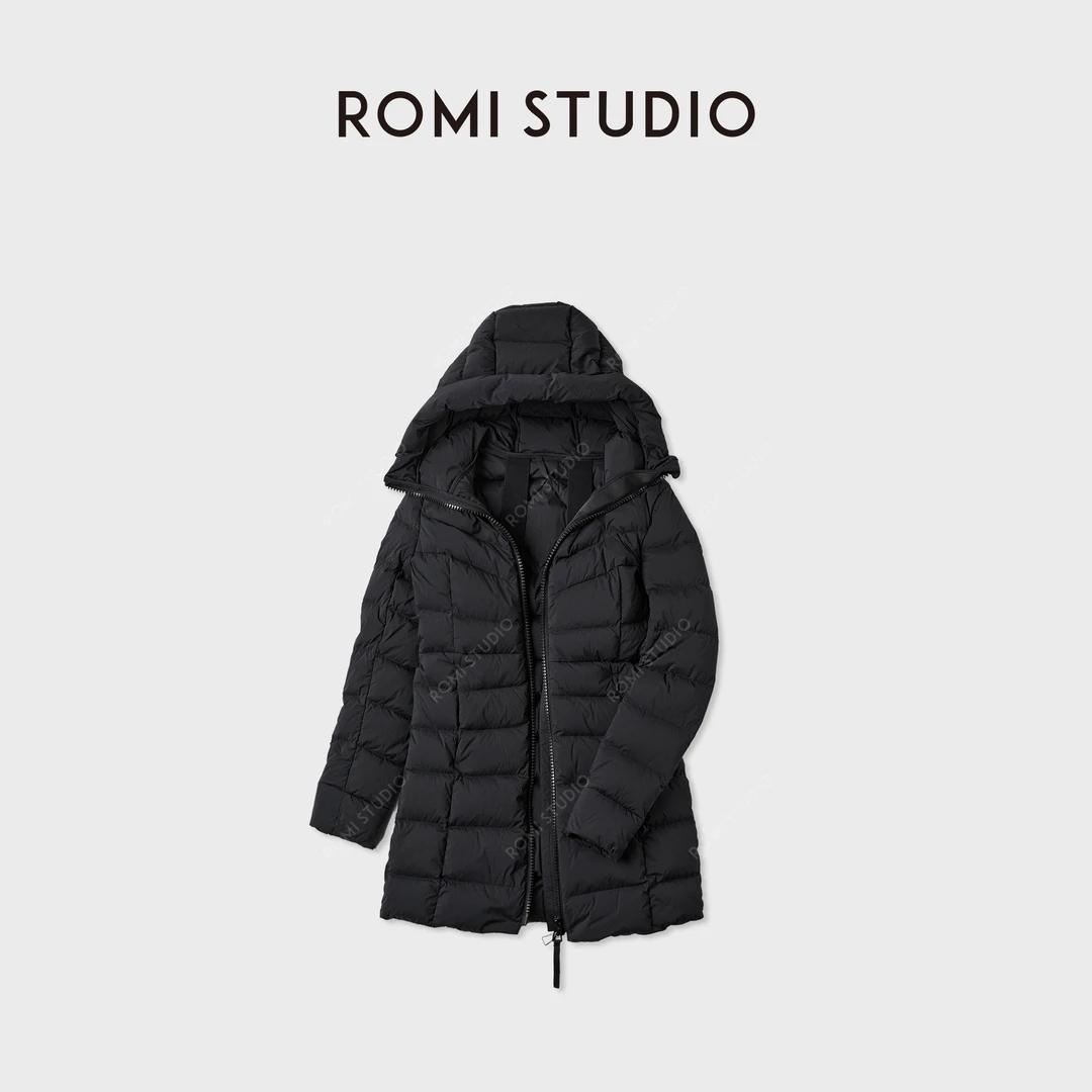 ROMI STUDIO“轻盈锁温”90白鹅绒高克重连帽羽绒外套 RWCAWT5305