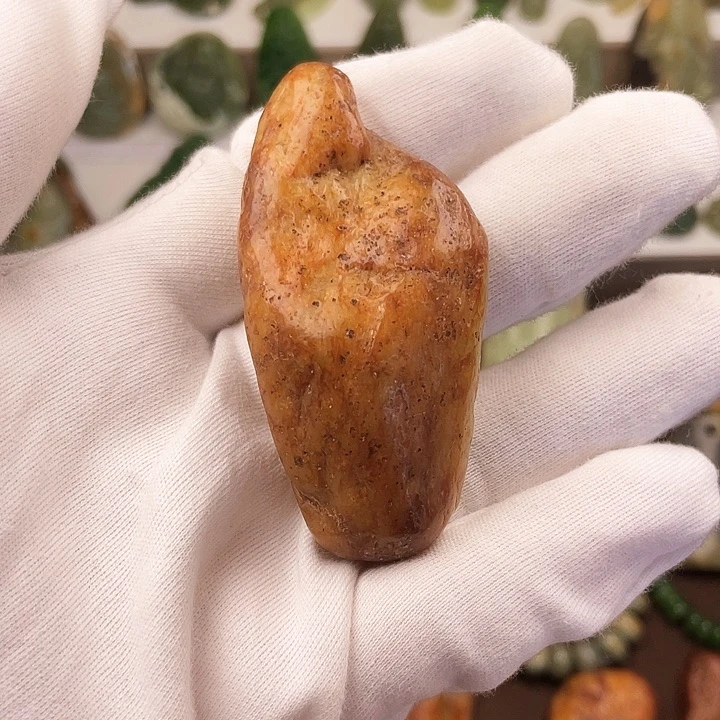岫岩河磨玉（透闪石质玉）颈饰未镶嵌