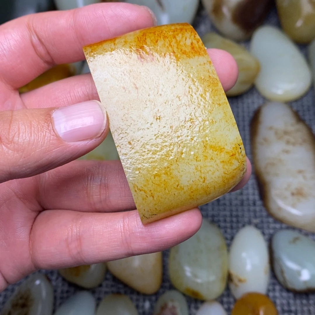 玉***哥定制和田玉未镶嵌挂件