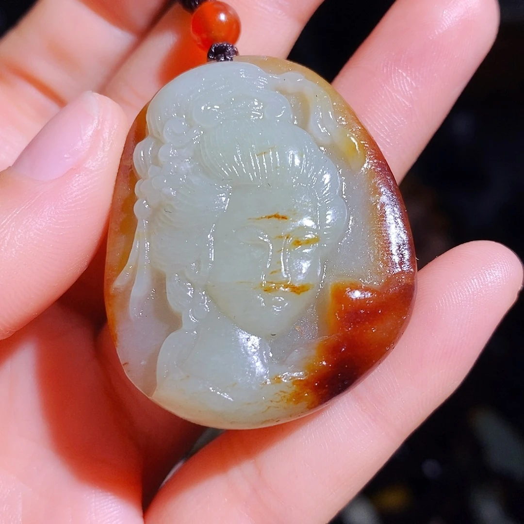 和田玉颈饰未镶嵌