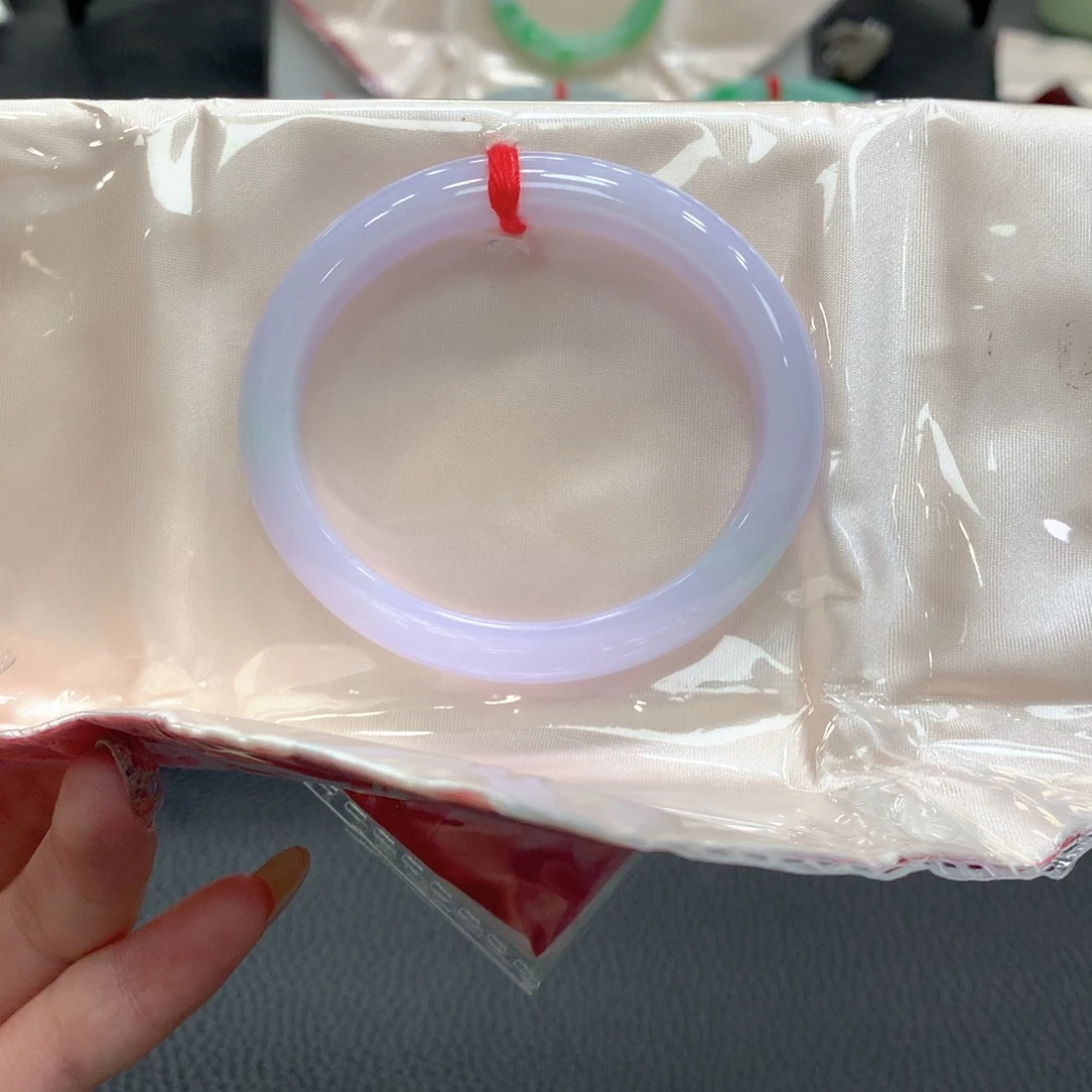 未镶嵌手镯翡翠贵妃