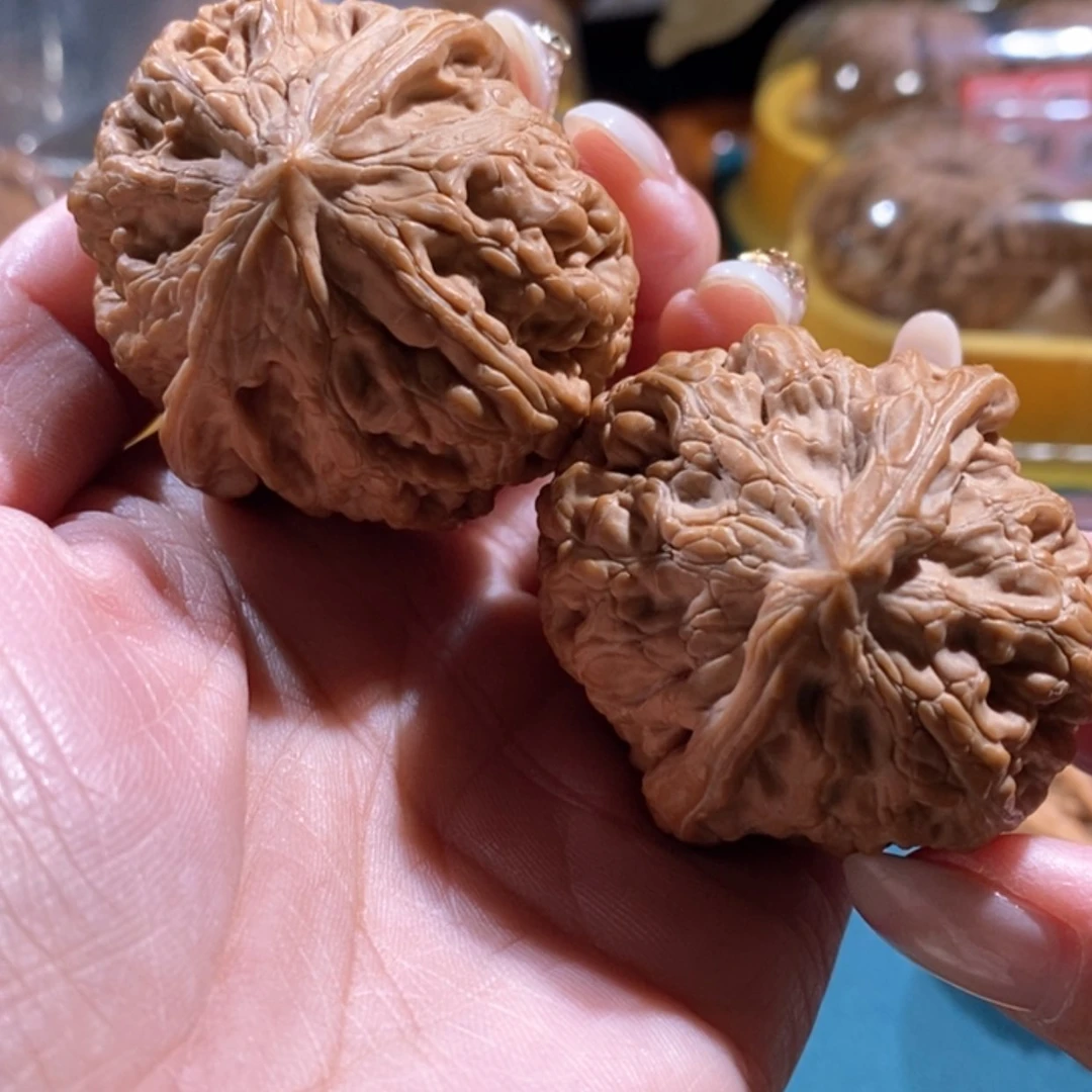 【闪购商品】文玩核桃吊坠那*乘凤凰台