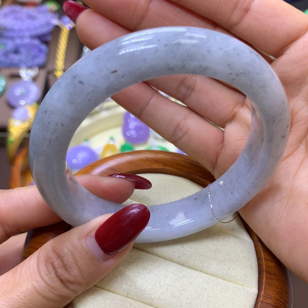 【闪购商品】翡翠颈饰未镶嵌圈口62