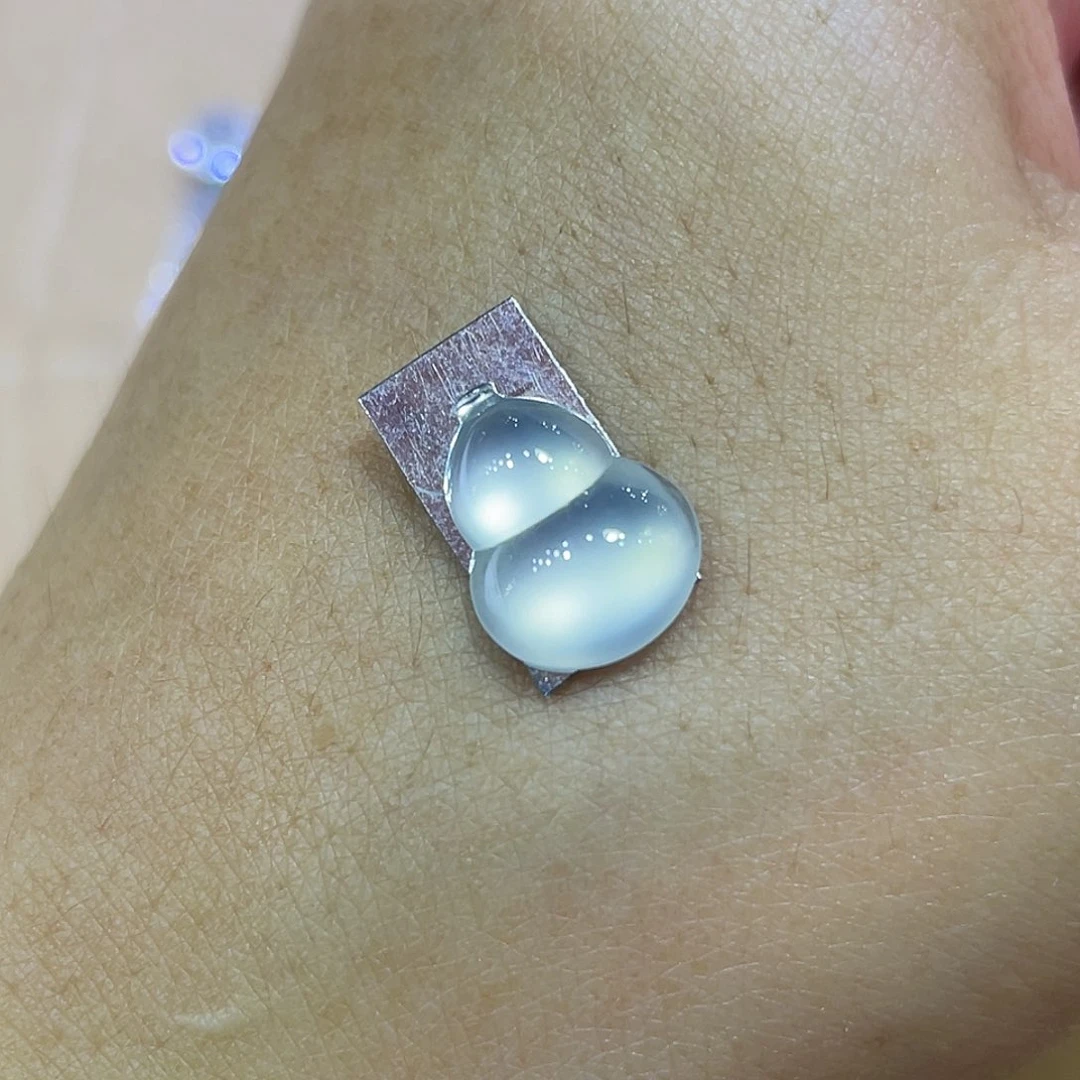 定制翡翠未镶嵌葫芦