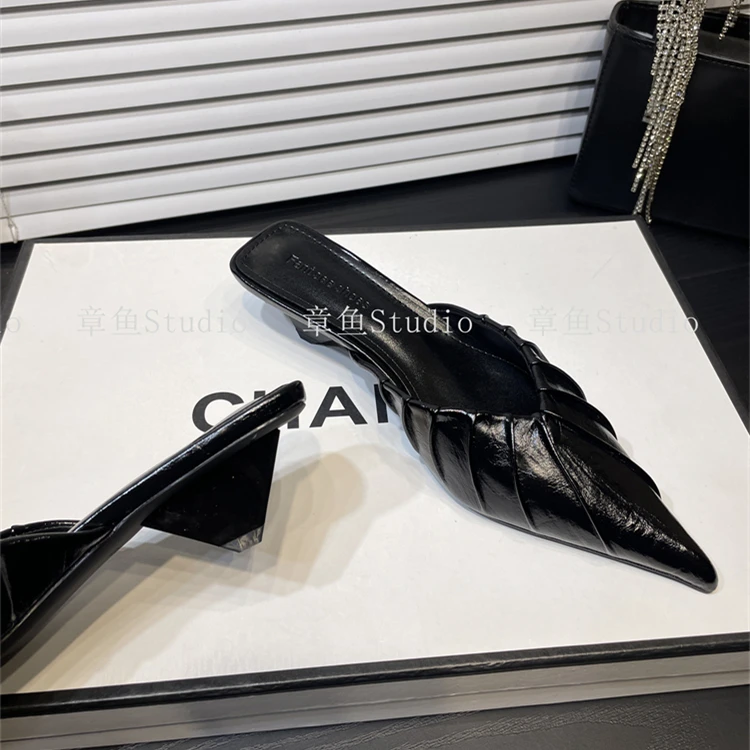 欧美三角跟尖头皱褶包头半拖鞋女夏外穿2025新款穆勒凉拖鞋