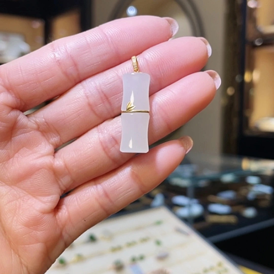 【闪购商品】和田玉颈饰18K金镶嵌竹