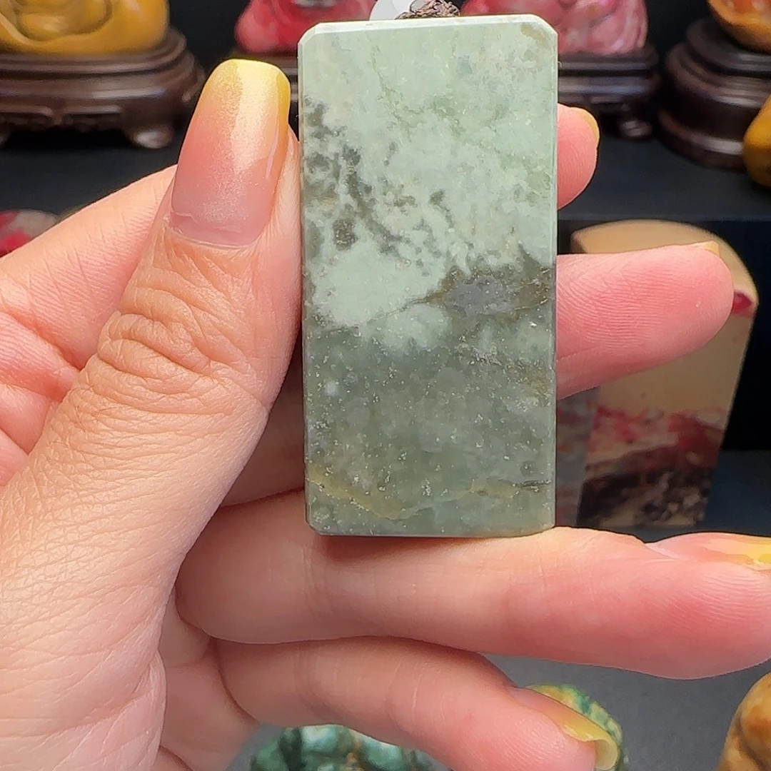 昌化石昌化鸡血石