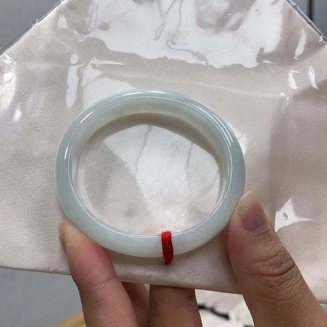 翡翠未镶嵌手镯翡翠