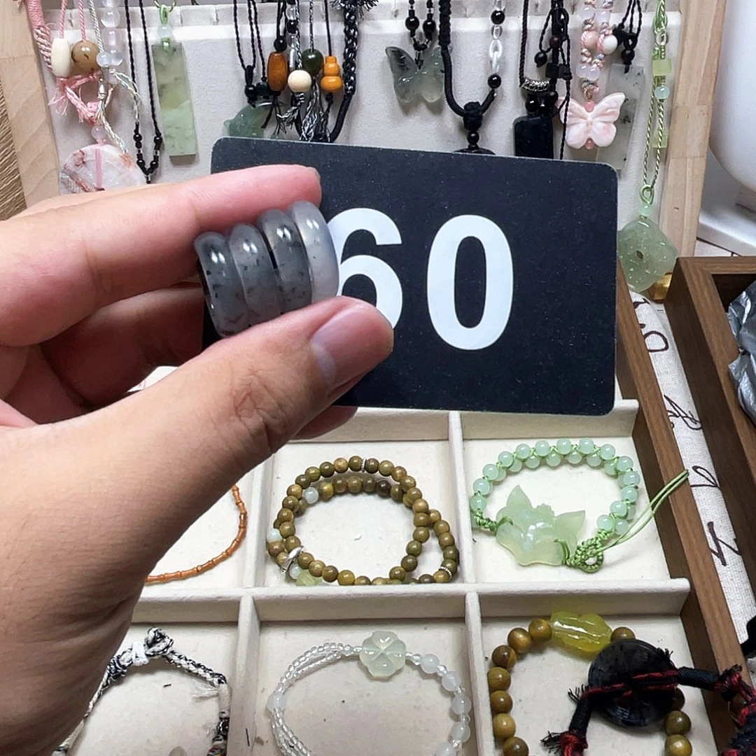 蛇纹石玉合金颈饰