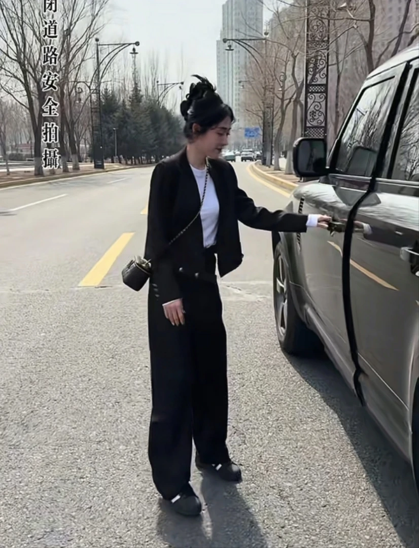 春季新款休闲百搭西服套装（3333）