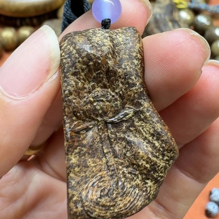 大叶紫檀（黑酸枝木类）