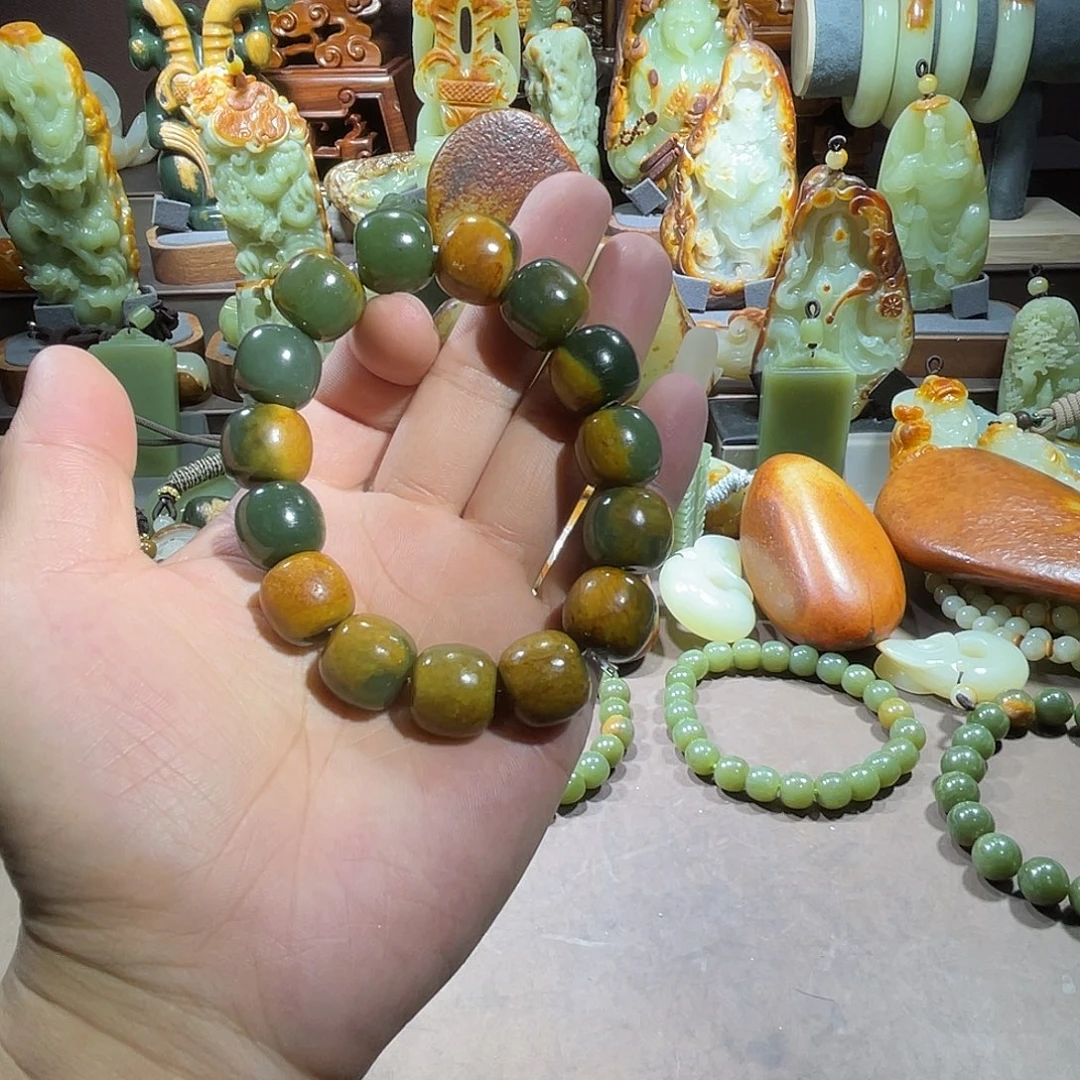 透闪石质玉未镶嵌珠宝奇石