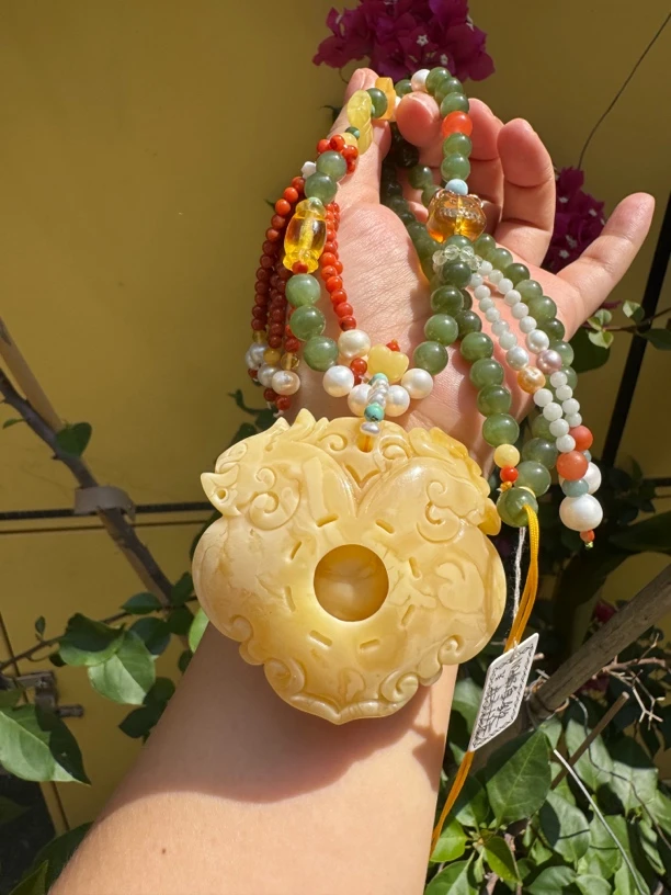 天然蜜蜡如意锁(转运球)镂空雕刻精品高货43克