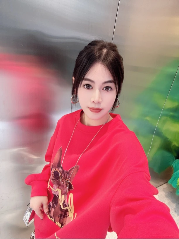 可爱墨镜猫咪卫衣