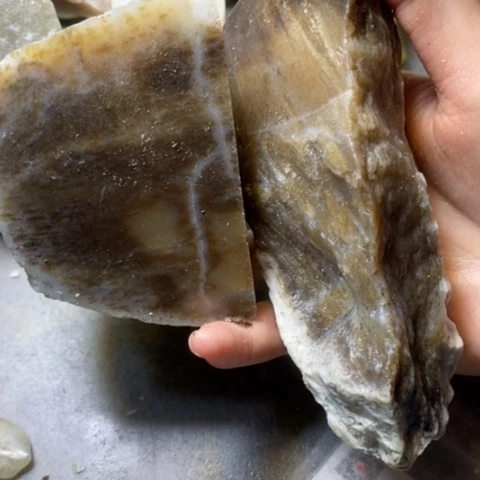 1碧玺（处理）玉石