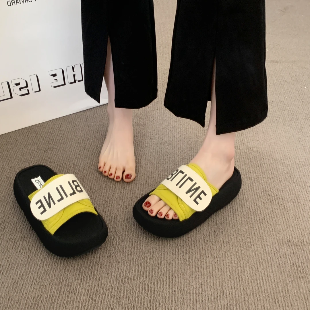 厚底凉拖鞋女夏外穿2025新款超火时尚高级感潮流增高海边沙滩凉鞋