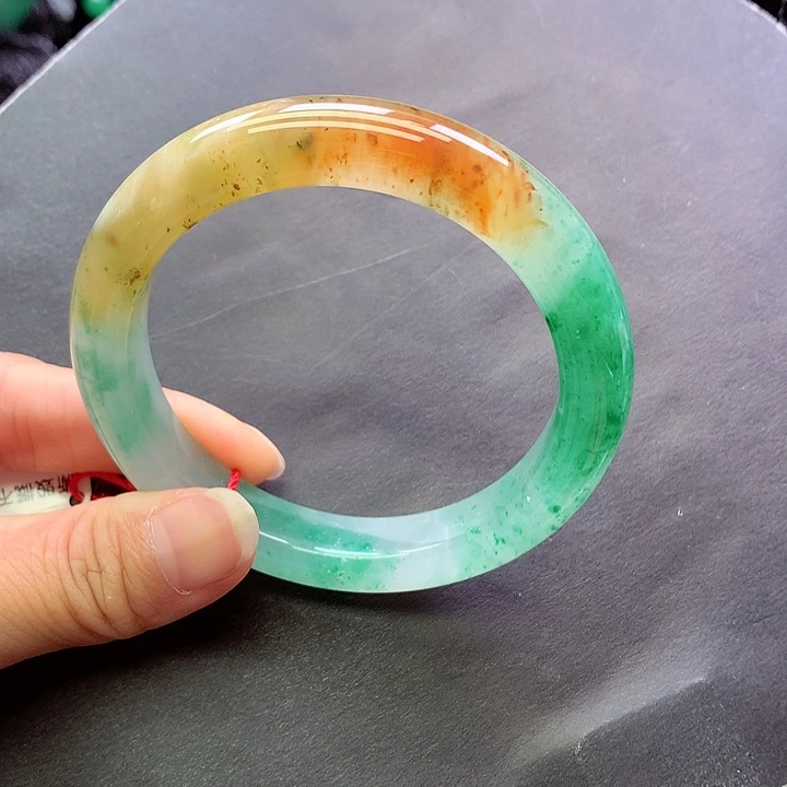 未镶嵌手镯石英质玉