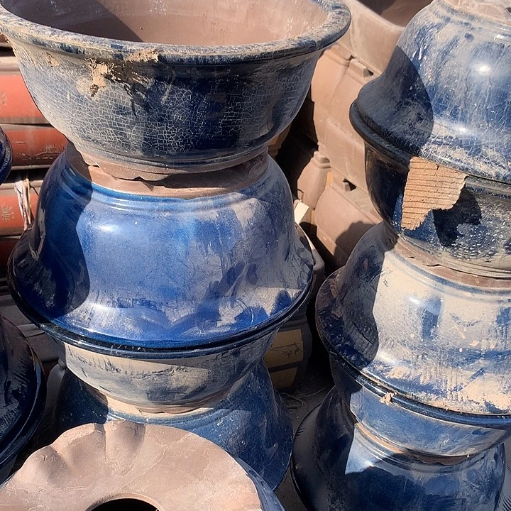 紫砂花盆100-3。  41-17 微瑕