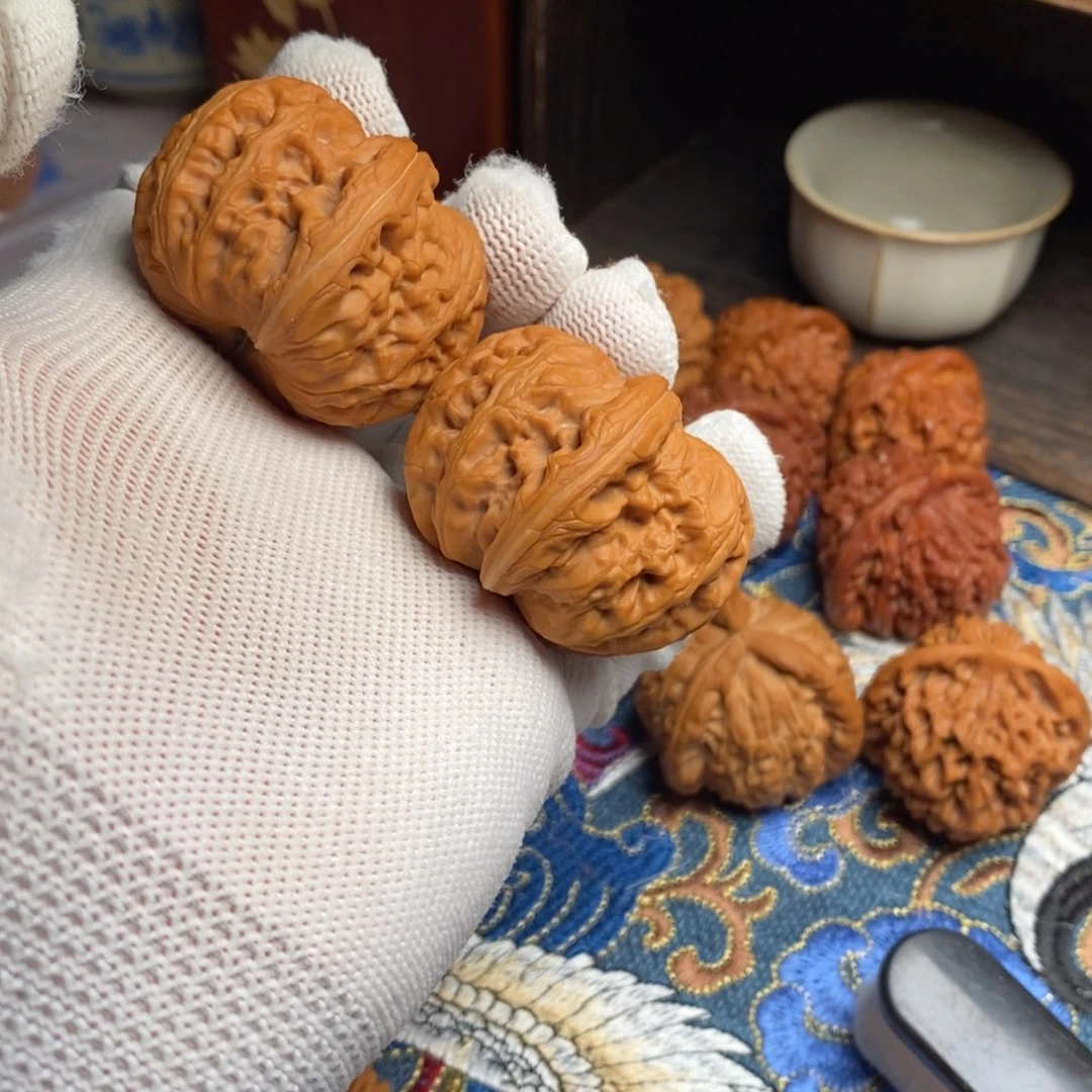 文玩核桃把件腾**烈核为贵