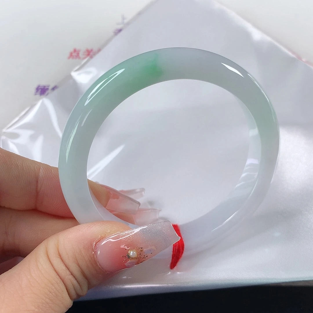 翡翠手镯未镶嵌①②⑦