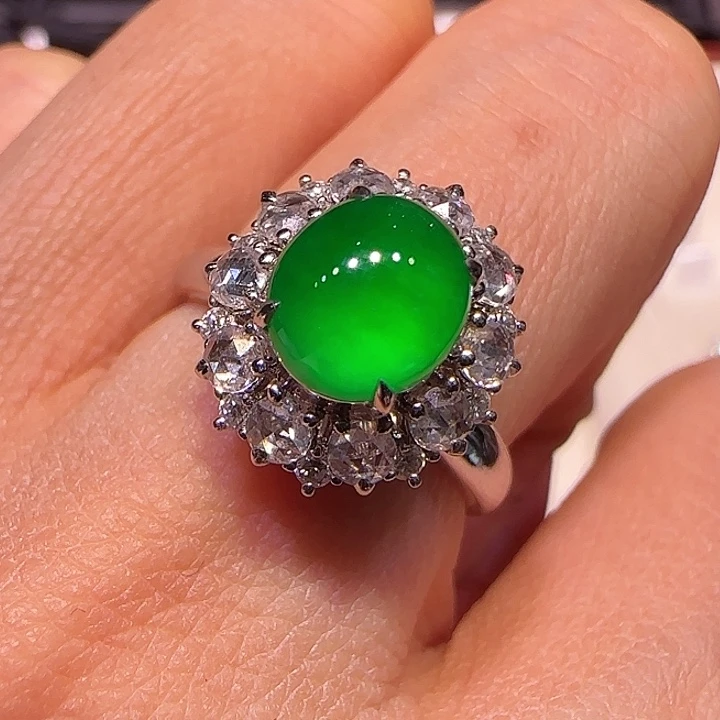 翡翠戒指18K金镶嵌戒指